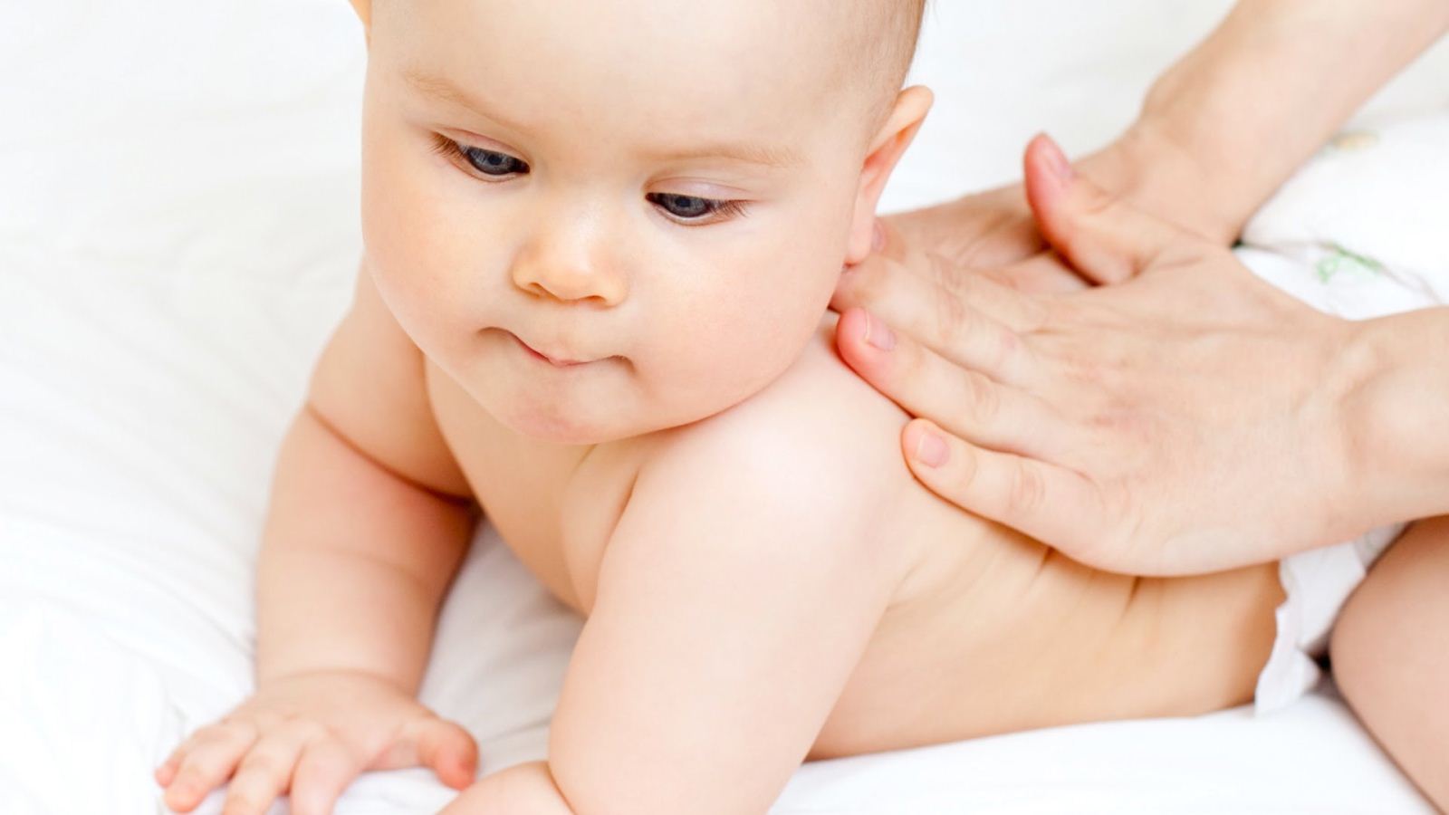 Tìm hiểu cách chăm sóc da cho trẻ sơ sinh